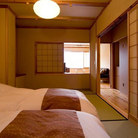 Miyama Ouan Kyoritsu Resort Takayama  Esterno foto A room at the hotel