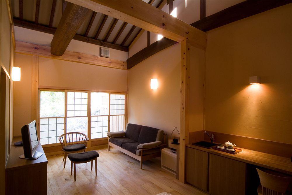 Miyama Ouan Kyoritsu Resort Takayama  Esterno foto A room at the Kyoto Ryokan