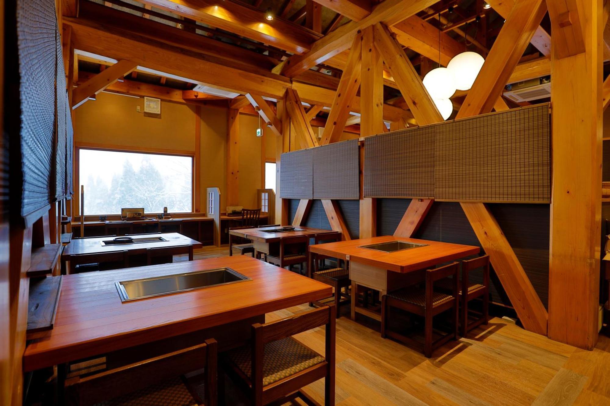 Miyama Ouan Kyoritsu Resort Takayama  Esterno foto Interior of a restaurant in Japan