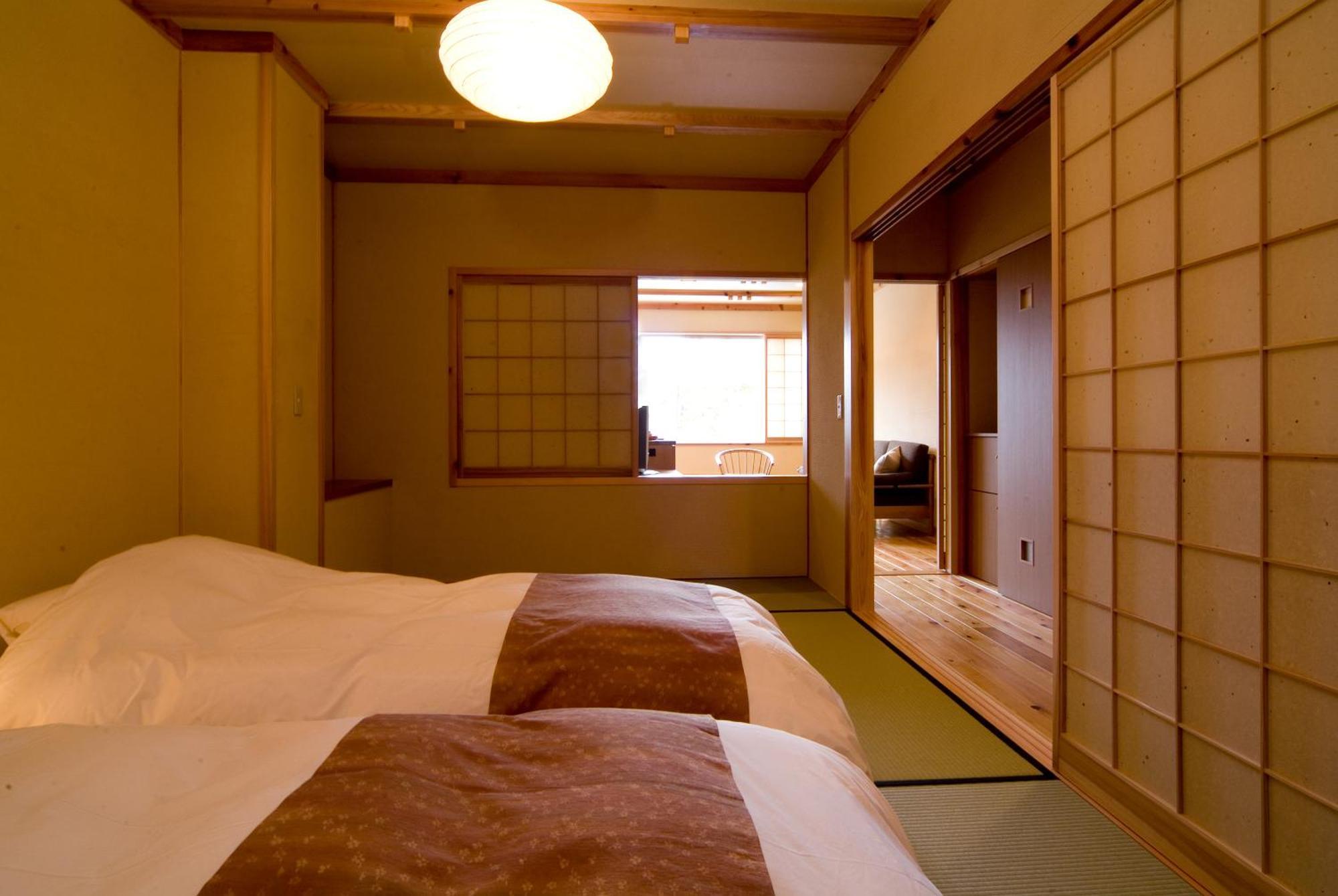 Miyama Ouan Kyoritsu Resort Takayama  Esterno foto A room at the hotel