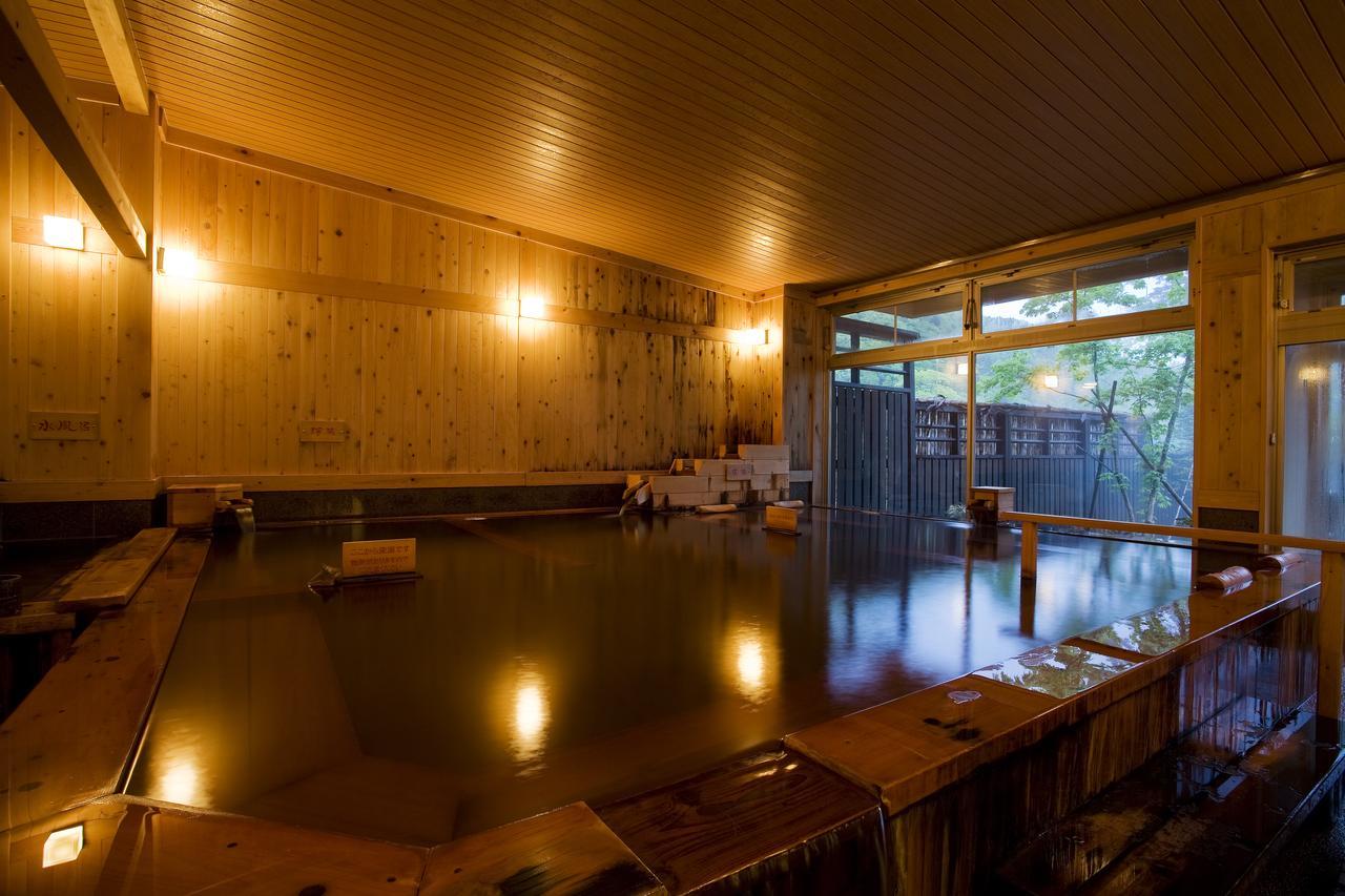 Miyama Ouan Kyoritsu Resort Takayama  Esterno foto A traditional onsen