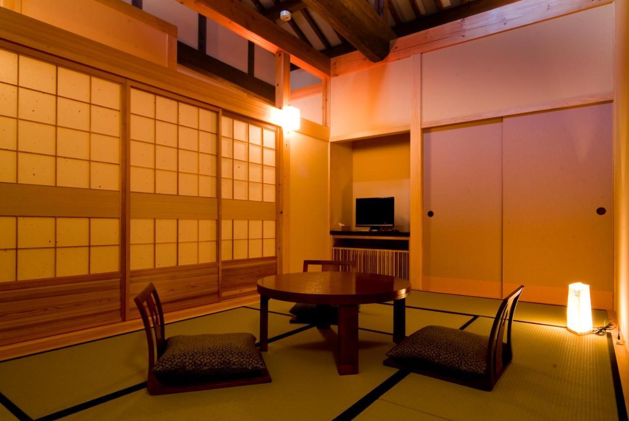 Miyama Ouan Kyoritsu Resort Takayama  Esterno foto A traditional Japanese room