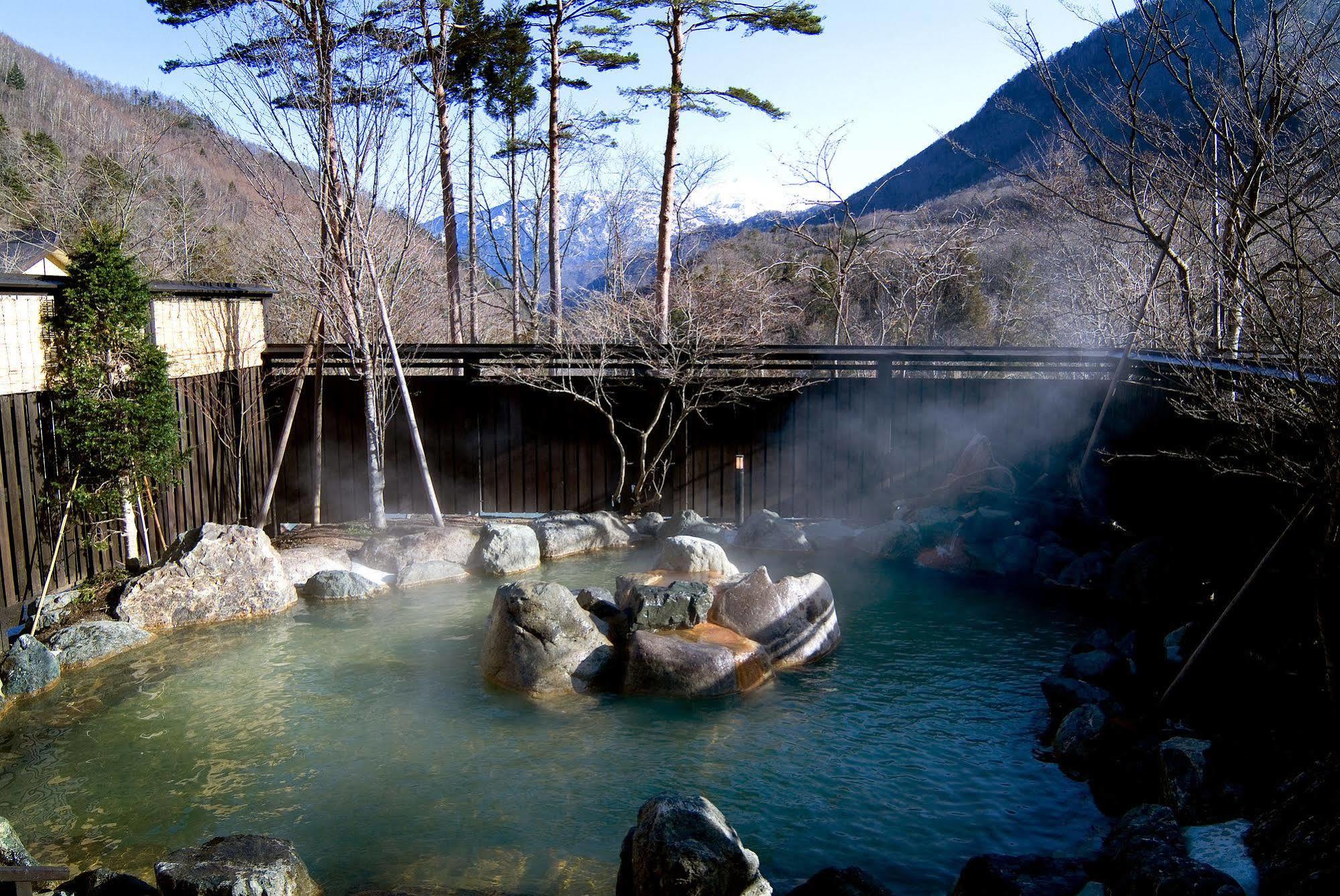 Miyama Ouan Kyoritsu Resort Takayama  Esterno foto Yunoyu